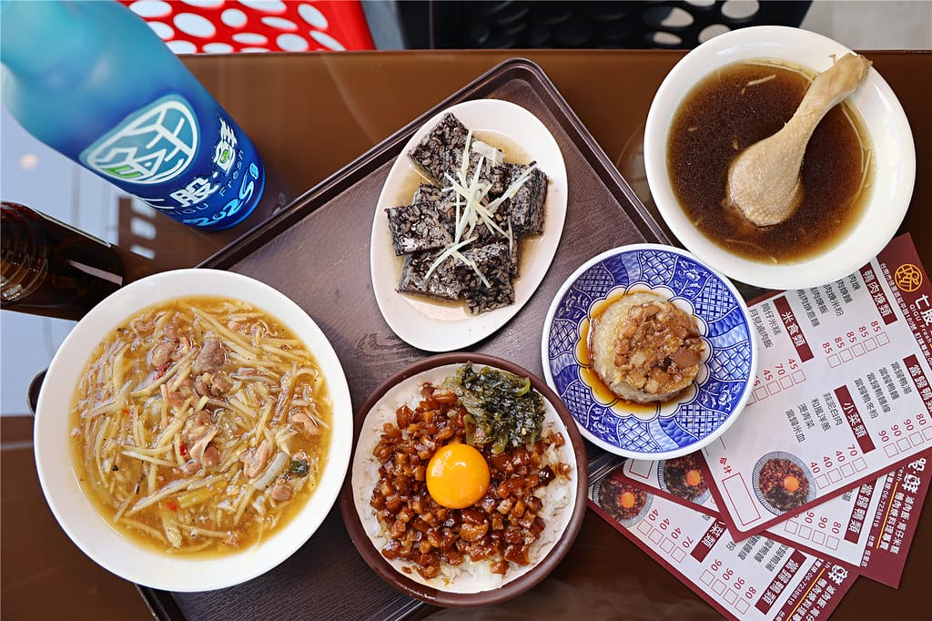 台南小吃-七股鮮鴨肉羹(佳里店) 百元美食推薦!! 一碗香氣