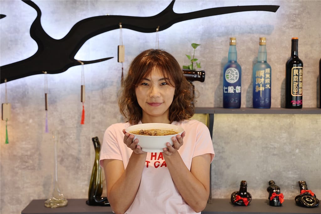 台南小吃-七股鮮鴨肉羹(佳里店) 百元美食推薦!! 一碗香氣