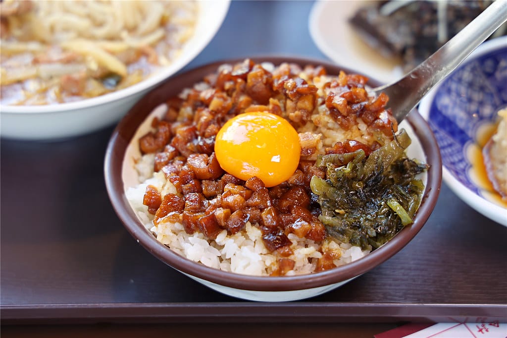 台南小吃-七股鮮鴨肉羹(佳里店) 百元美食推薦!! 一碗香氣