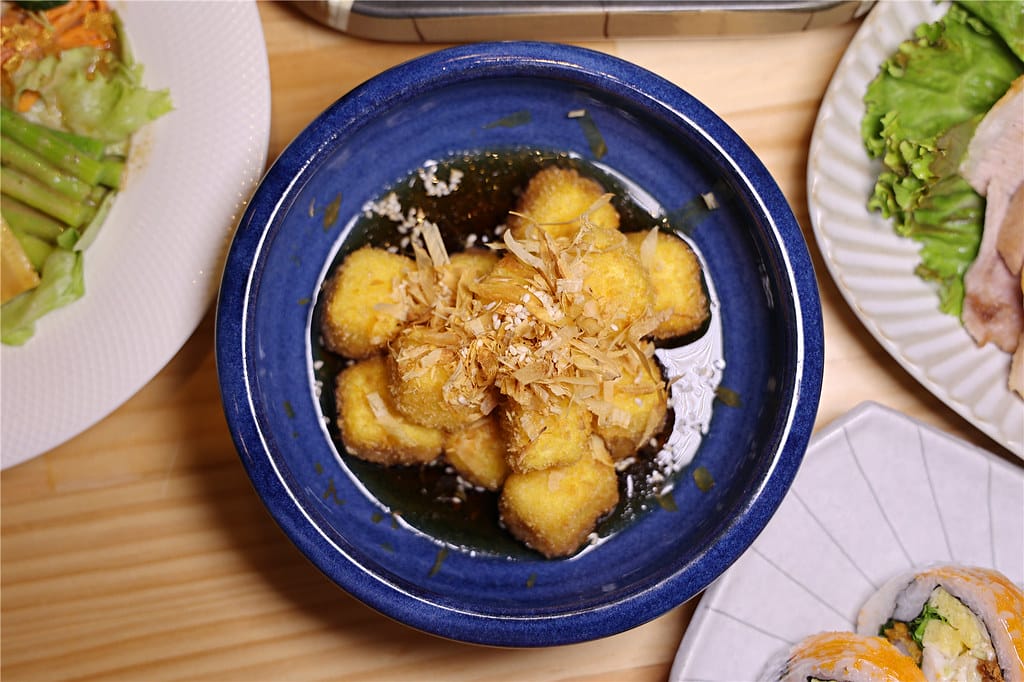 嘉義美食-心晴 日式定食專売 上班族最愛日式簡餐料理丨家庭聚