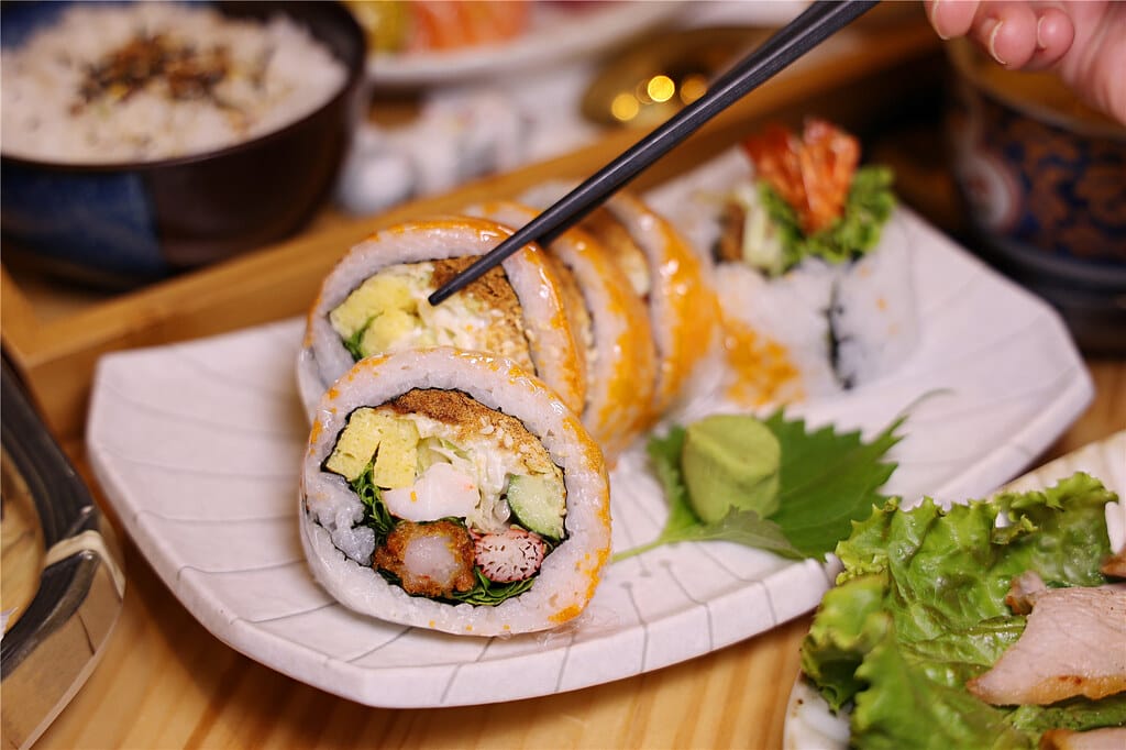 嘉義美食-心晴 日式定食專売 上班族最愛日式簡餐料理丨家庭聚