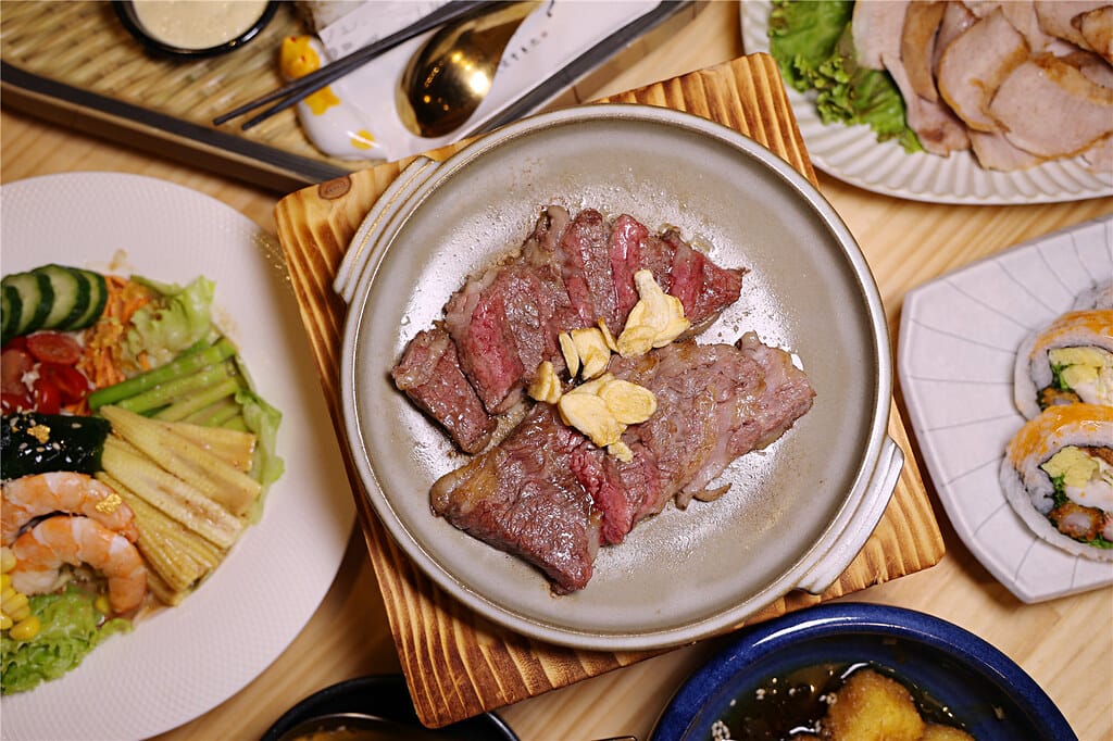 嘉義美食-心晴 日式定食專売 上班族最愛日式簡餐料理丨家庭聚