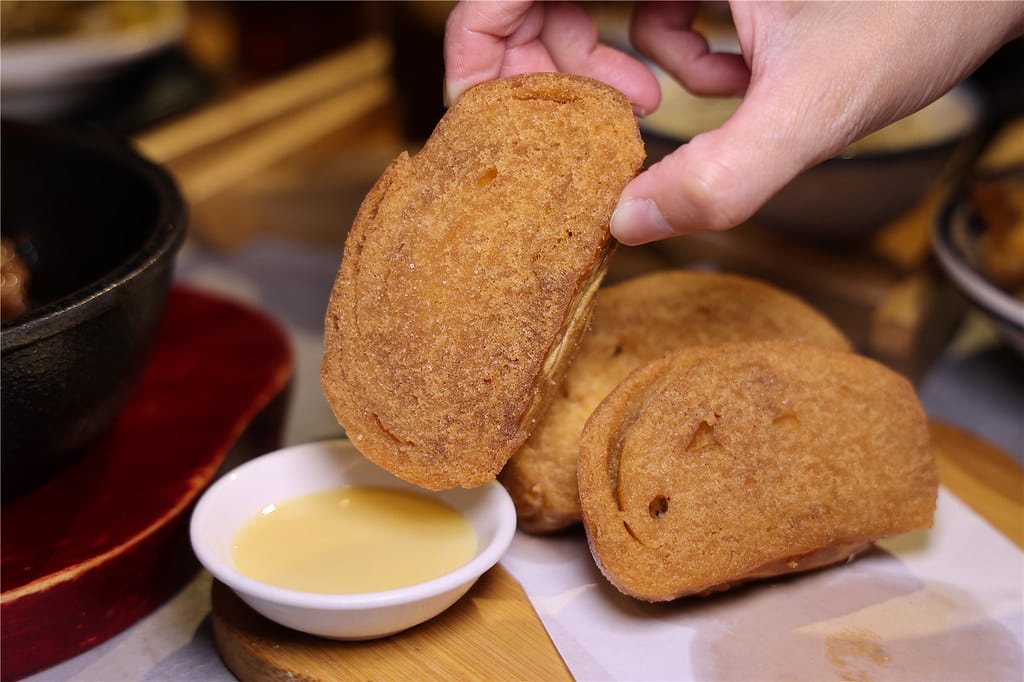台南美食-遇山茶 老火雞湯 最道地的佰元川味砂鍋菜丨最下飯菜 台南美食-遇山茶 老火雞湯 最道地的佰元川味砂鍋菜丨最下飯菜