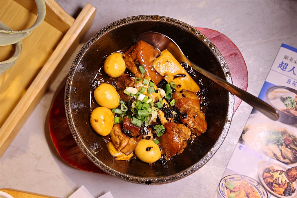 台南美食-遇山茶 老火雞湯 最道地的佰元川味砂鍋菜丨最下飯菜 台南美食-遇山茶 老火雞湯 最道地的佰元川味砂鍋菜丨最下飯菜