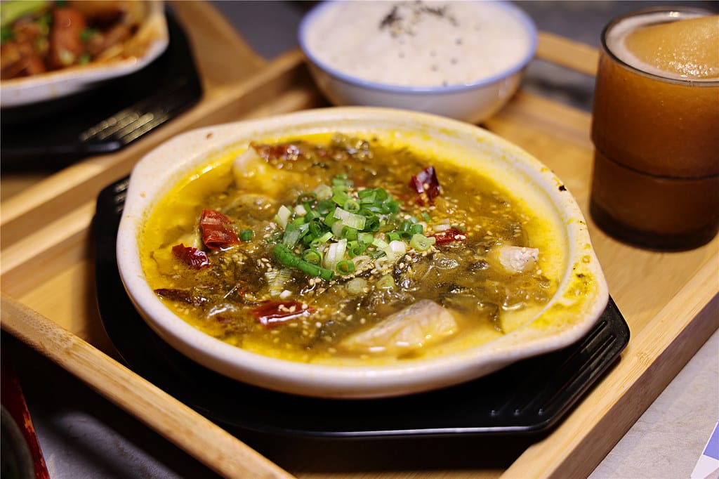 台南美食-遇山茶 老火雞湯 最道地的佰元川味砂鍋菜丨最下飯菜 台南美食-遇山茶 老火雞湯 最道地的佰元川味砂鍋菜丨最下飯菜