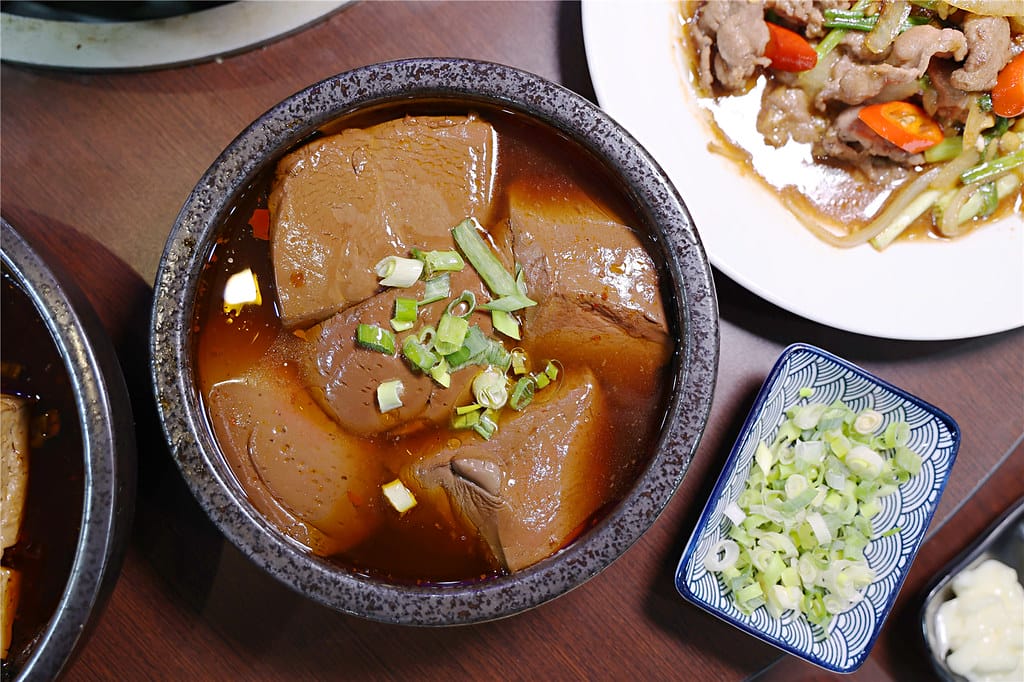 雲林美食-老潮興 汕頭火鍋.串燒.熱炒 包場竟能變身駐唱歌手 雲林美食-老潮興 汕頭火鍋.串燒.熱炒 包場竟能變身駐唱歌手