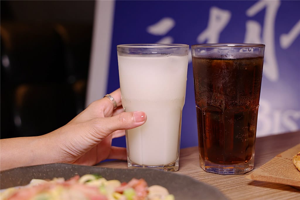台南美食-三胡町 義式餐館 老宅裡的平價餐酒館丨學生家庭聚餐