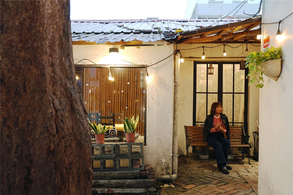 台南美食-三胡町 義式餐館 老宅裡的平價餐酒館丨學生家庭聚餐