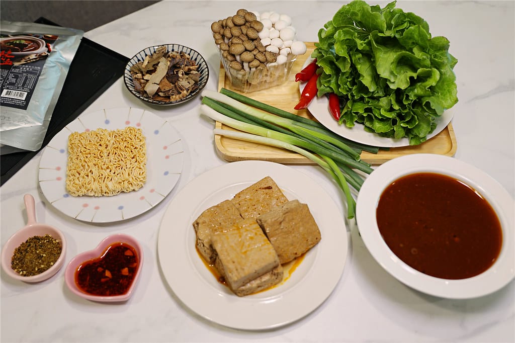 宅配美食-i3Fresh愛上新鮮 麻辣鴨血 豪氣食堂丨型男主
