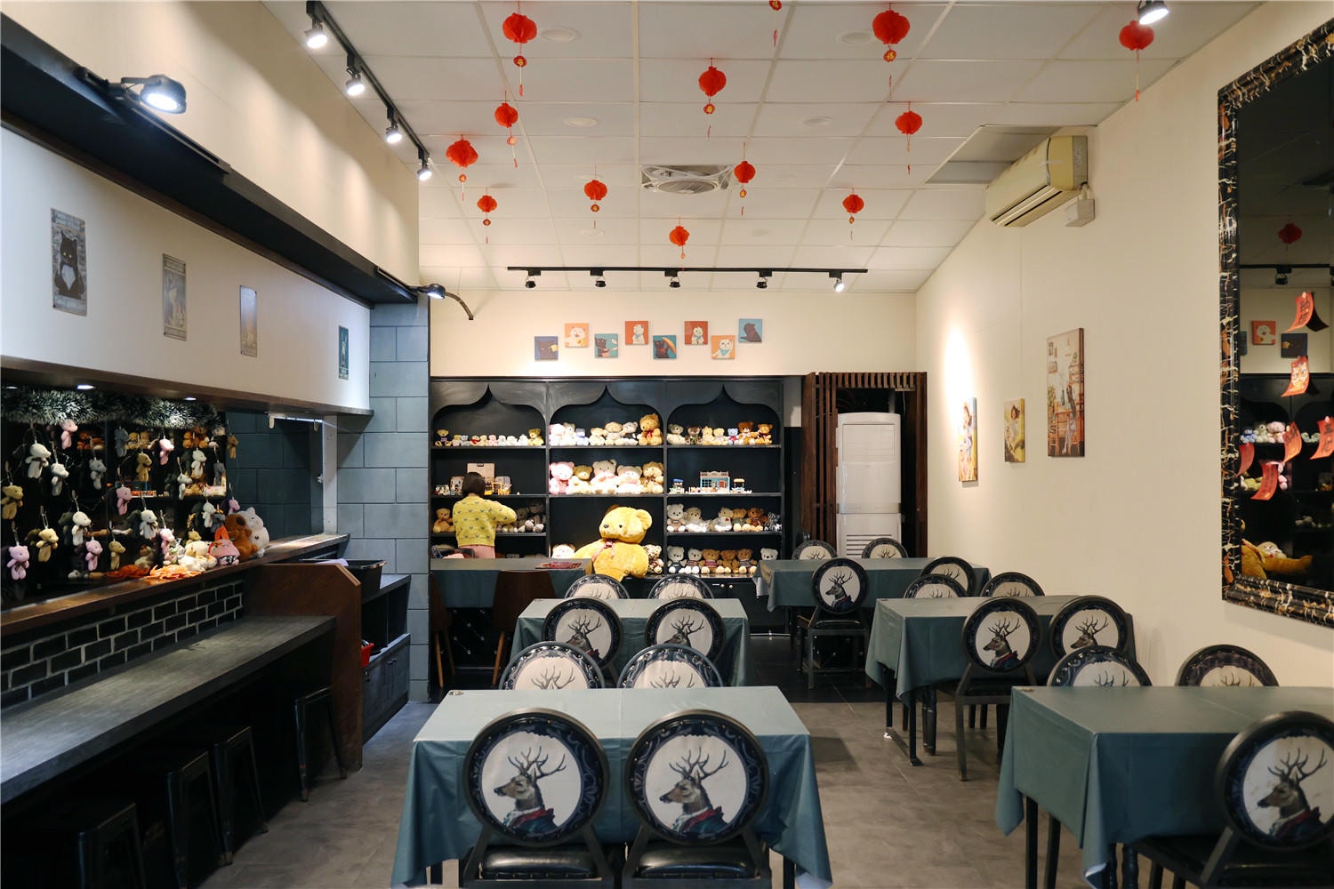 高雄美食-驚蟄洋食坊 牛.豬.雞.魷魚 雙主餐自由拼丨自助吧無限享用吃到飽
