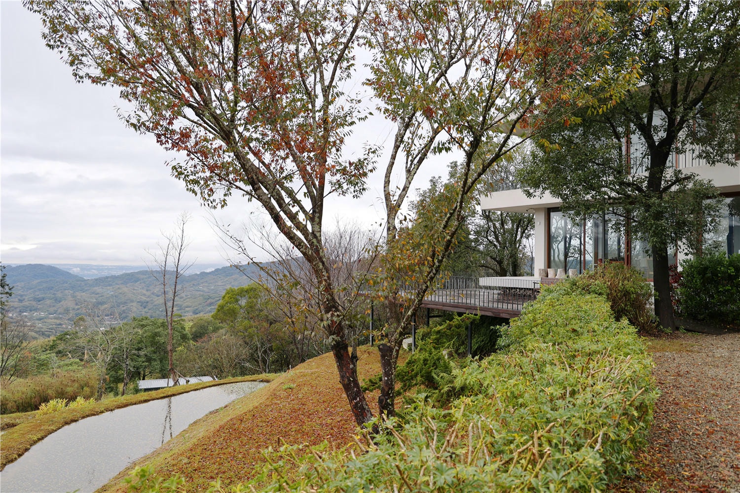 桃園住宿-山裡生活自然休閒農場 深山裡的頂級野人生活丨豪華星球星空帳篷