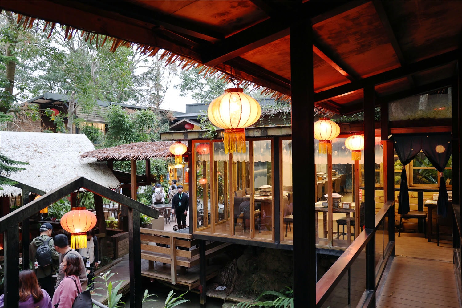 苗栗住宿-卓也小屋度假園區 藏身於森林裡的江南古厝丨體驗藍染DIY藝術創作