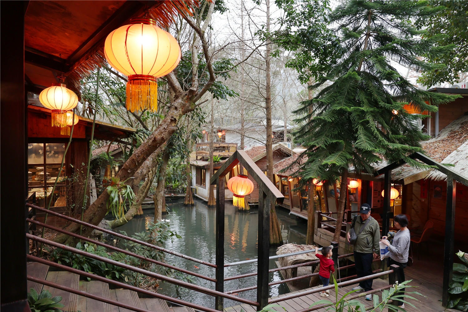 苗栗住宿-卓也小屋度假園區 藏身於森林裡的江南古厝丨體驗藍染DIY藝術創作 - 第37張圖 苗栗住宿-卓也小屋度假園區 藏身於森林裡的江南古厝丨體驗藍染DIY藝術創作