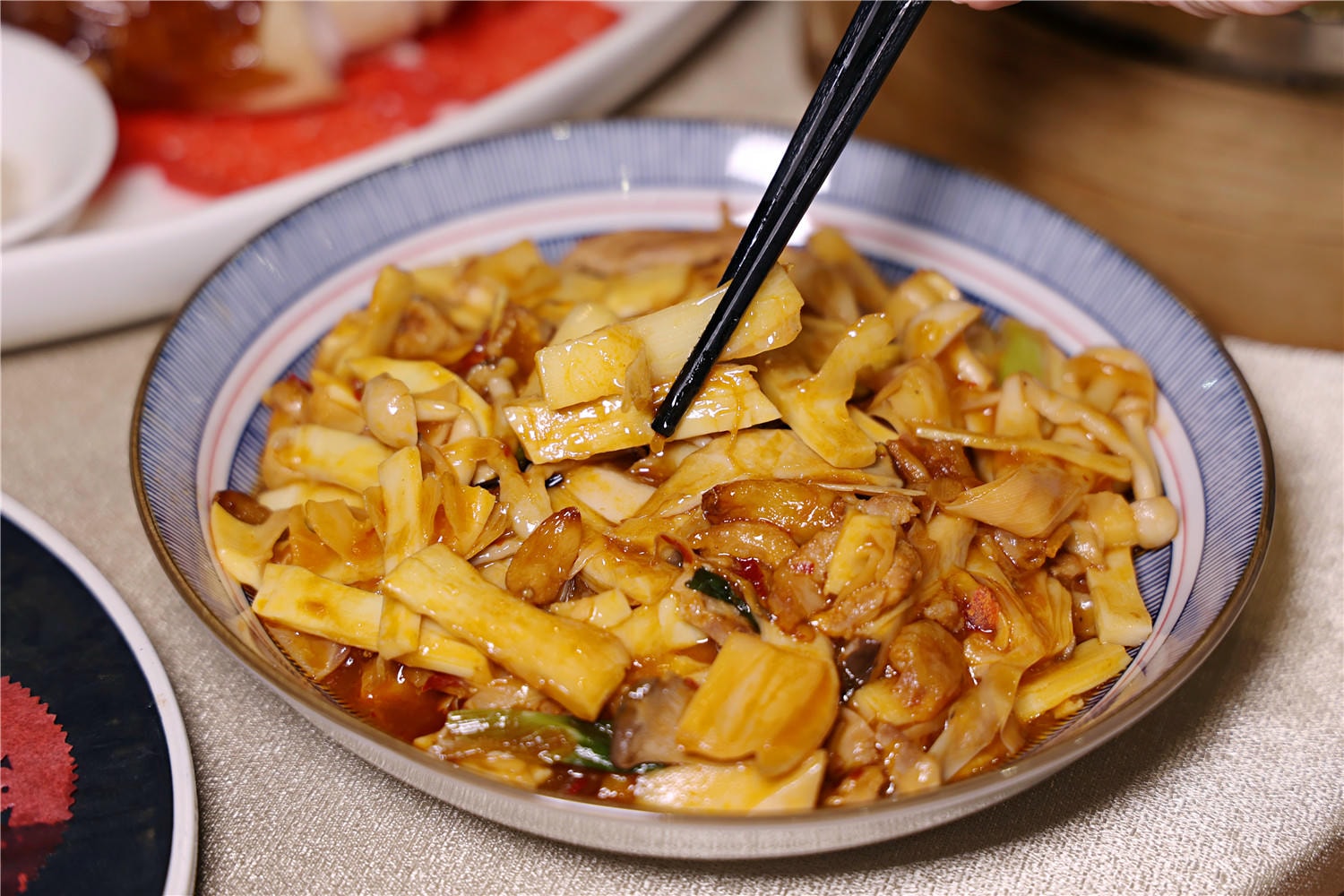 雲林美食-皇品川菜館 從小餐館一路做到變成宴會廳!? 即便小家庭客也有精緻單點合菜~