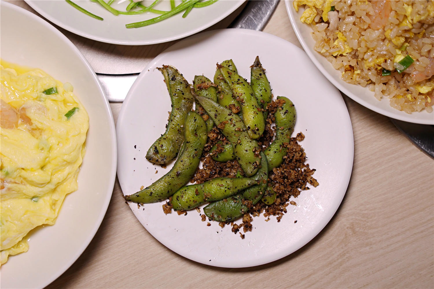 台南美食-久久家常菜熱炒乾鍋 平價熱炒.燒烤家庭料理 冰箱必魯整個就是超佛心價!?