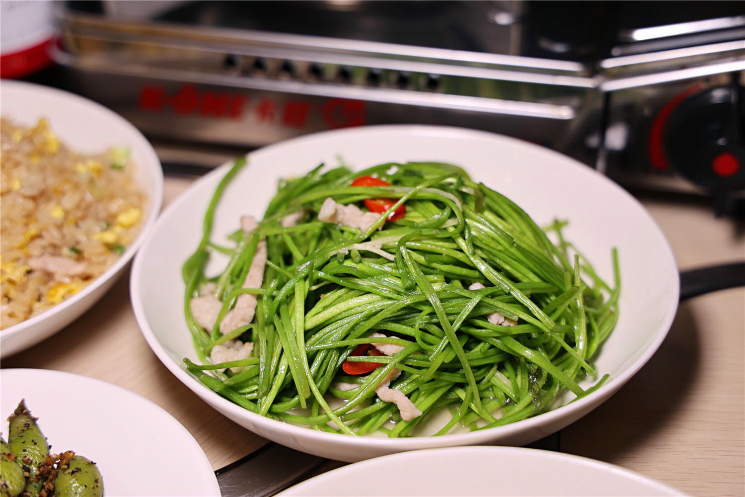 台南美食-久久家常菜熱炒乾鍋 平價熱炒.燒烤家庭料理 冰箱必魯整個就是超佛心價!?