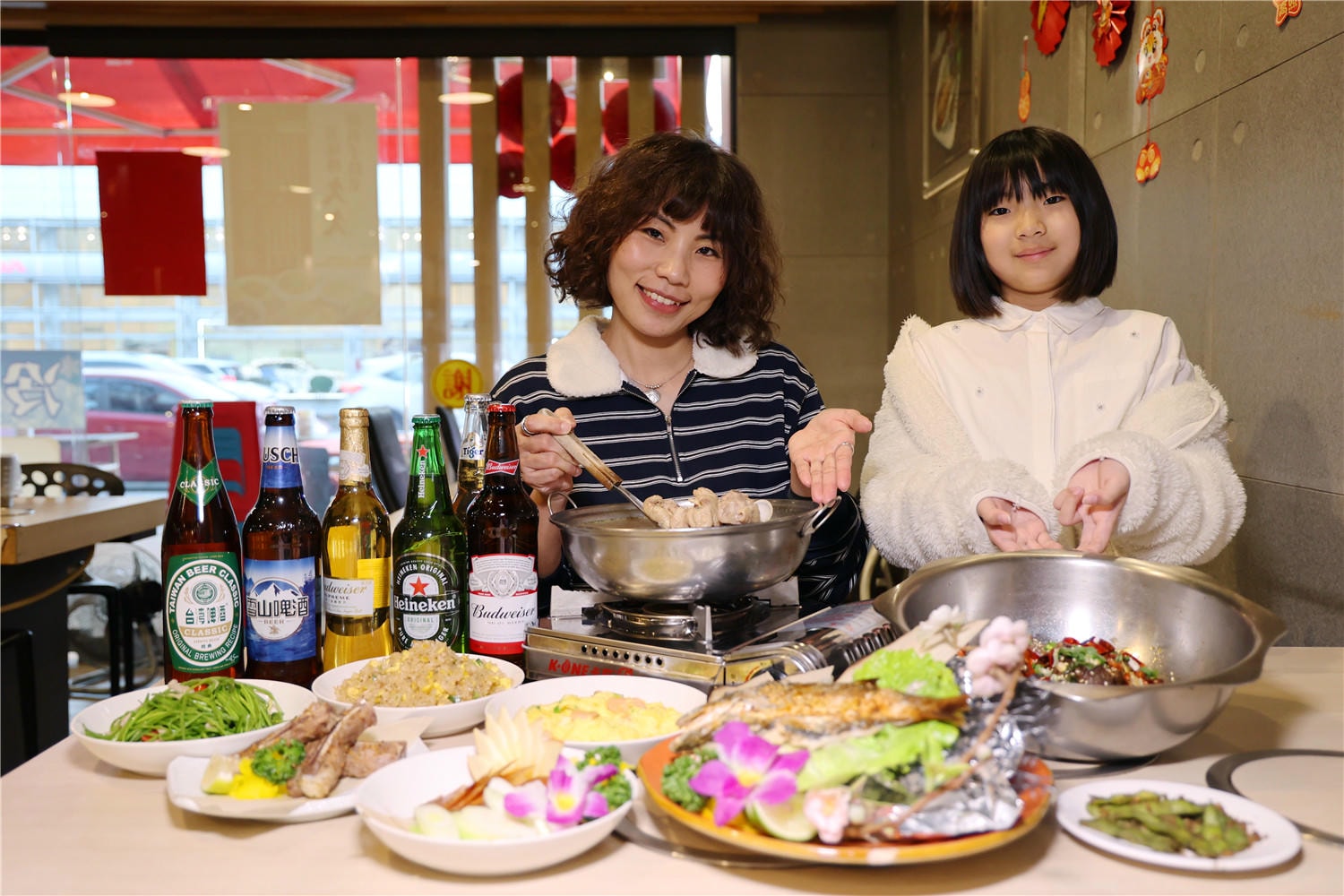 台南美食-久久家常菜熱炒乾鍋 平價熱炒.燒烤家庭料理 冰箱必魯整個就是超佛心價!?