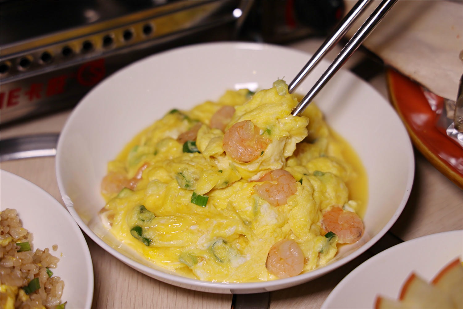 台南美食-久久家常菜熱炒乾鍋 平價熱炒.燒烤家庭料理 冰箱必魯整個就是超佛心價!?