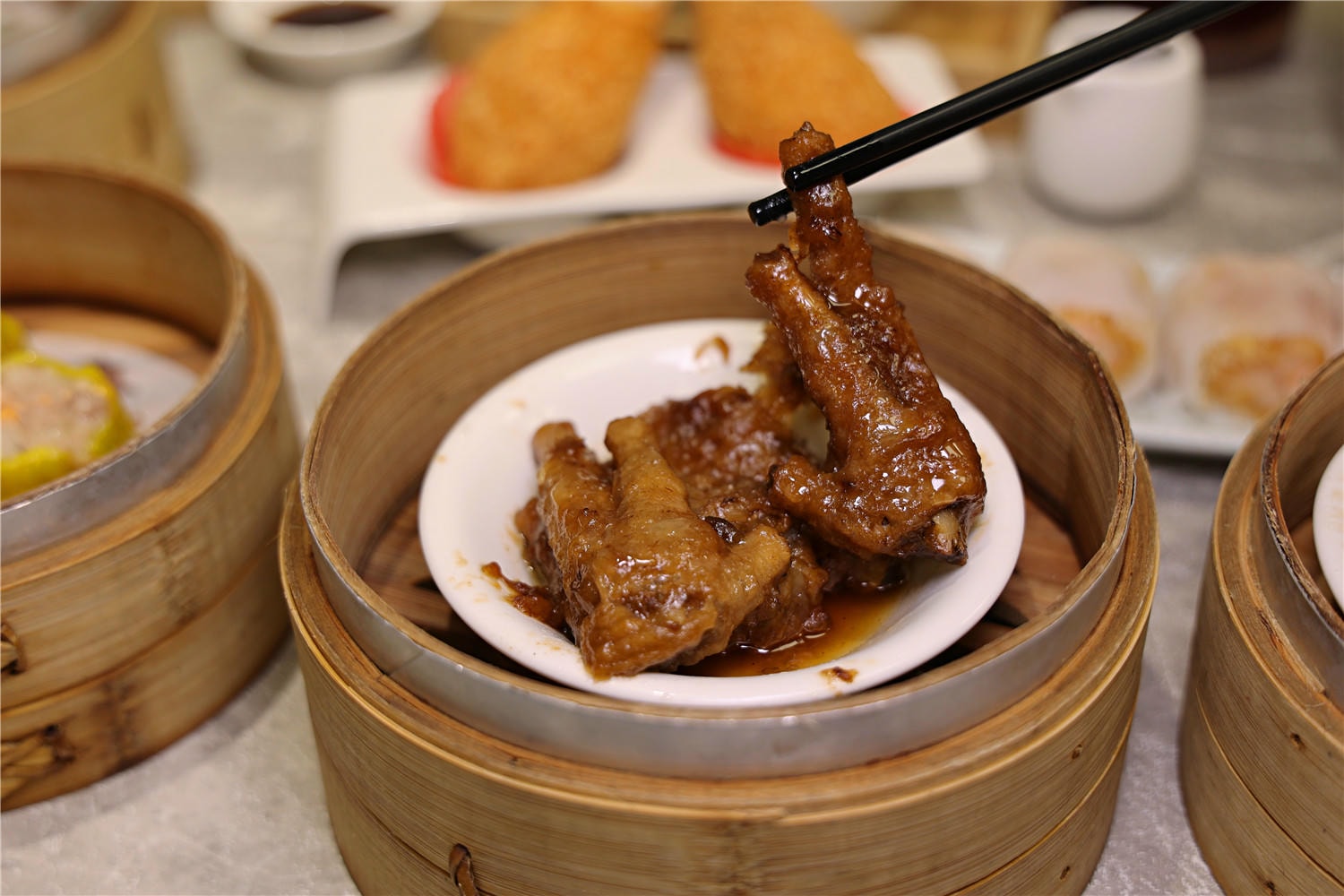 高雄美食-好事泰點心麵店 來自香港老師傅的正宗港式點心手藝 品嚐一份賦予靈魂的招牌燒賣~ - 第35張圖 高雄美食-好事泰點心麵店 來自香港老師傅的正宗港式點心手藝 品嚐一份賦予靈魂的招牌燒賣~