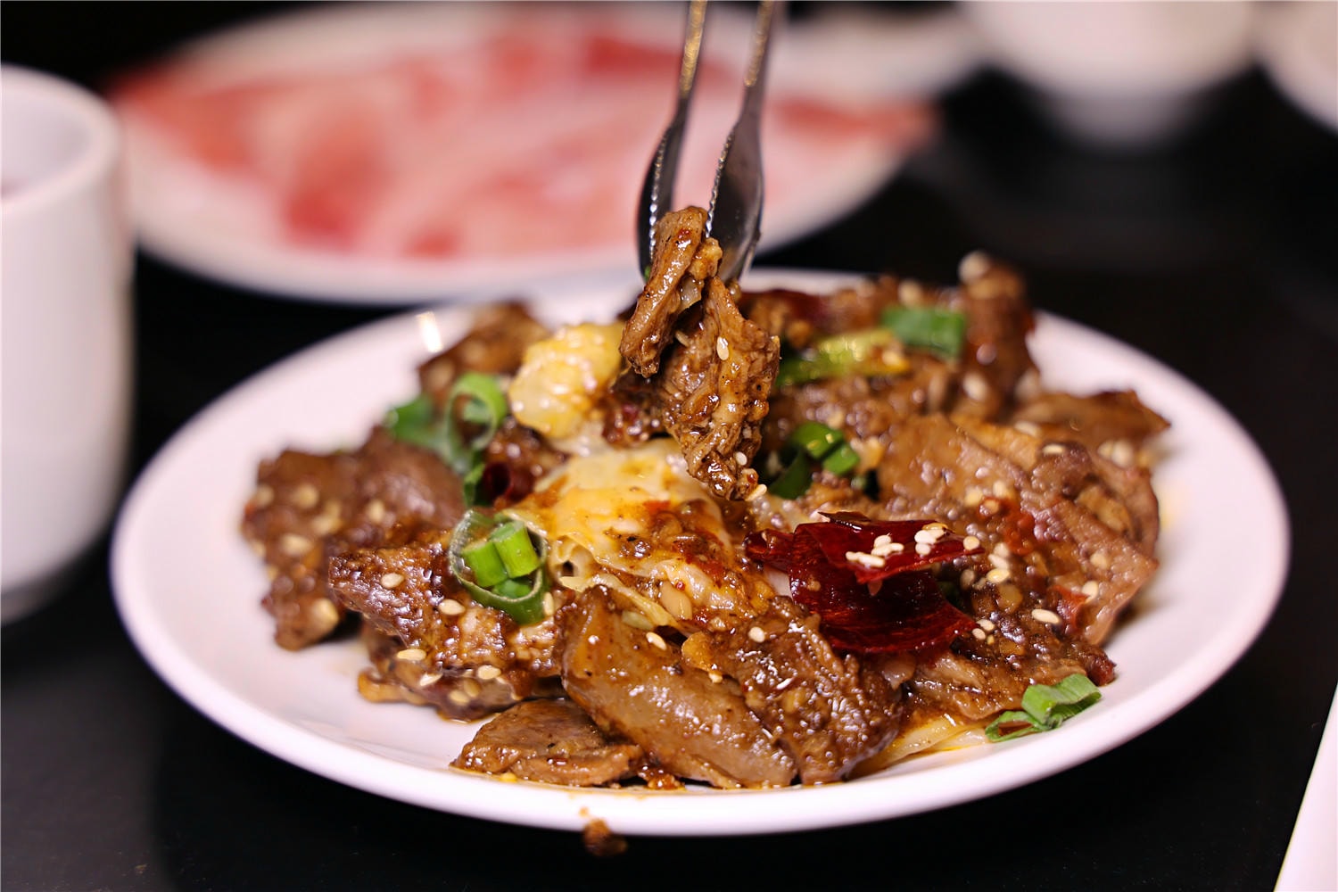 高雄美食-大宅門乾鍋鴨頭 一鍋兩吃川味乾鍋鴨頭 多道熱炒料理小朋友也能吃的很開心~