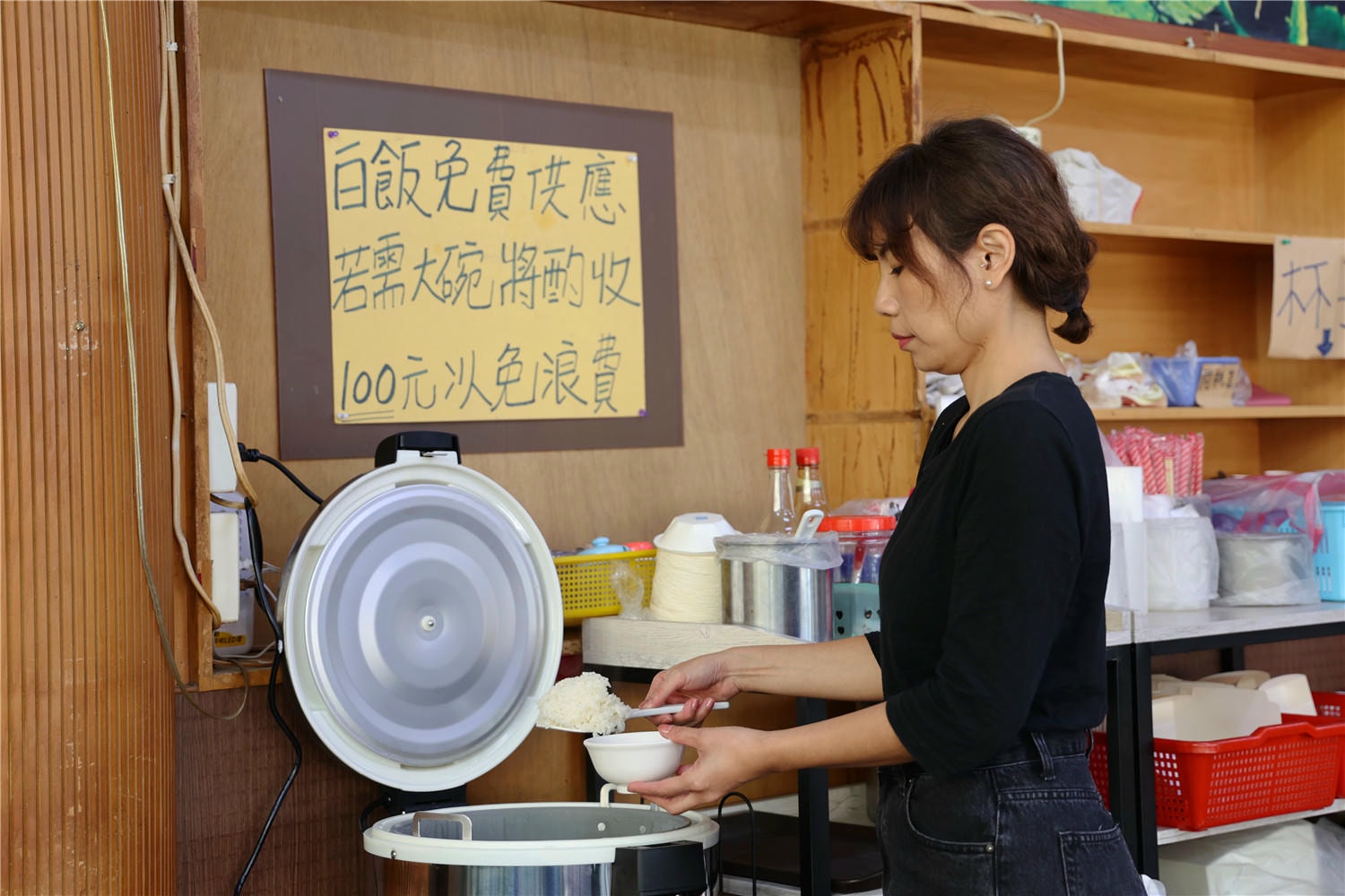 台南美食-能量甕仔雞 老字號祖傳秘法醃製甕仔雞!? 老饕最愛的筍殼魚也吃的到!! - 第9張圖 台南美食-能量甕仔雞 老字號祖傳秘法醃製甕仔雞!? 老饕最愛的筍殼魚也吃的到!!