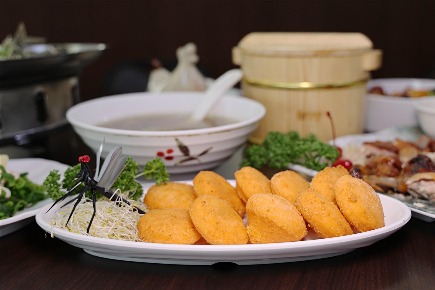 台南美食-能量甕仔雞 老字號祖傳秘法醃製甕仔雞!? 老饕最愛的筍殼魚也吃的到!!