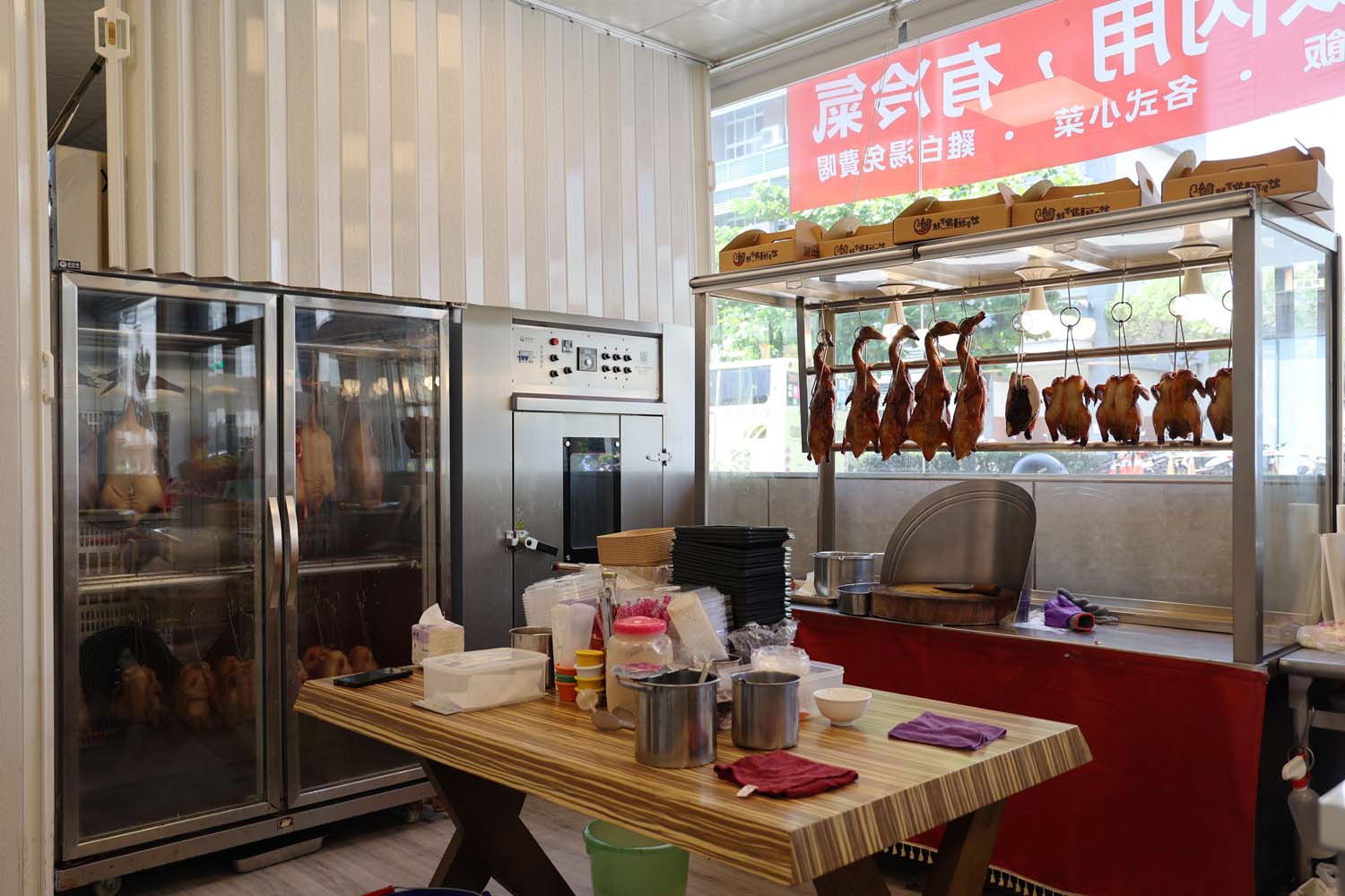 屏東美食-鮮有雞鮮有鴨專賣店 匠心職人的爐烤工藝 黑羽土雞丨櫻桃鴨 限定專屬賞味!!