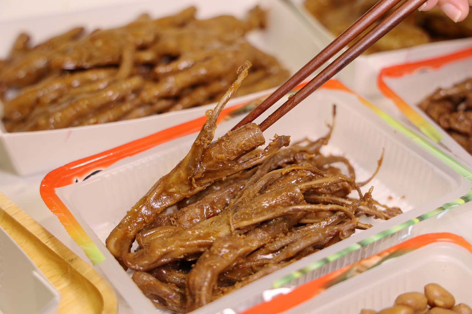 宅配美食-黑竹園雞腳凍 老字號伴手禮丨數十年的古早味宅配美食 - 第13張圖 宅配美食-黑竹園雞腳凍 老字號伴手禮丨數十年的古早味宅配美食
