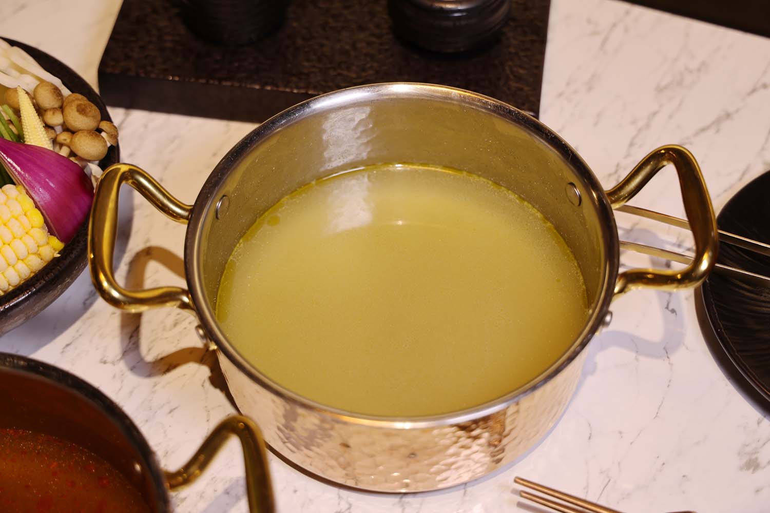 台南美食-七股鮮黃金鍋 重新調整再出發! 質感個人鍋物丨飲料無限暢飲