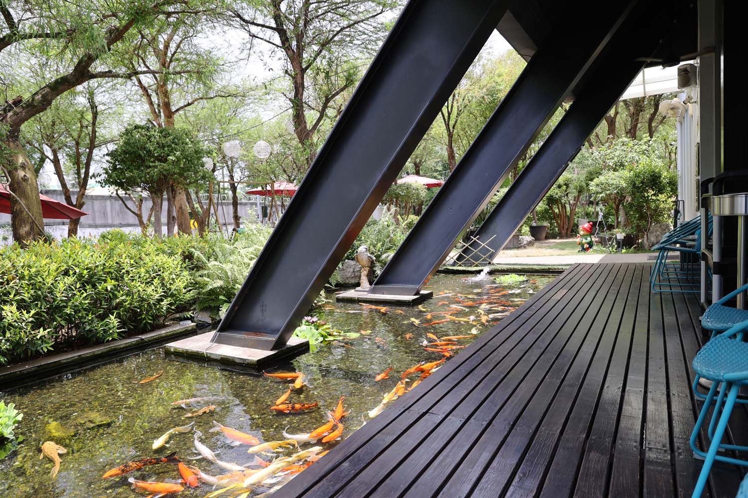 嘉義美食-楓丹白露cafe 隱身於科技園區內的質感景觀咖啡餐廳