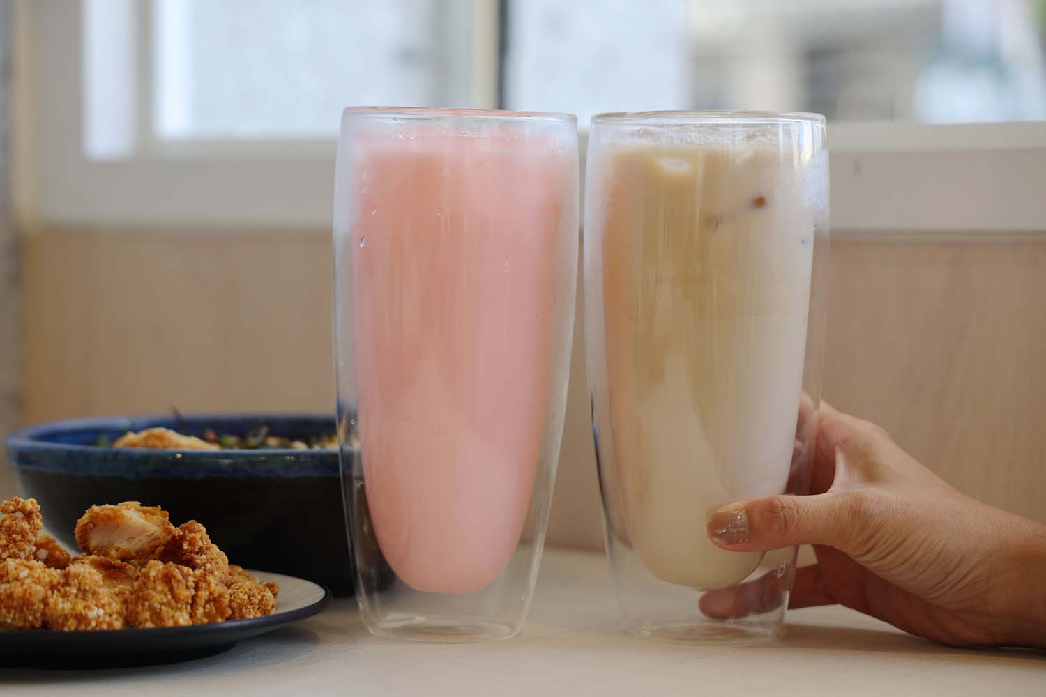 高雄美食-微光盒子 全天候早午餐・晚餐 丼飯丨鍋燒丨漢堡丨Brunch - 第25張圖 高雄美食-微光盒子 全天候早午餐・晚餐 丼飯丨鍋燒丨漢堡丨Brunch